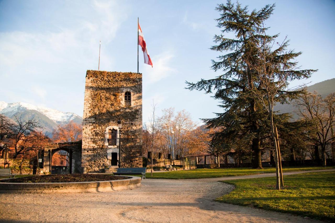 Ulvf La Citadelle De Conflans Hotel อัลแบร์วิลล์ ภายนอก รูปภาพ